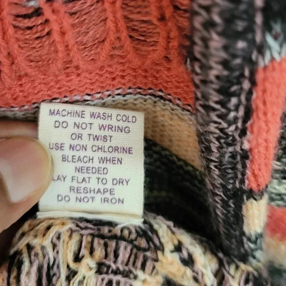 Altar’d State Cotton Blend Open Front Hooded Aztec Cardigan(M) - Picture 8 of 8